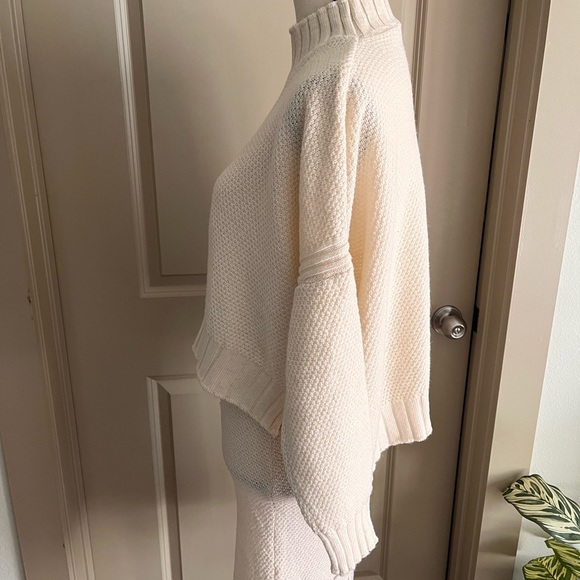 Verge Girl Set - Picture 2 of 4